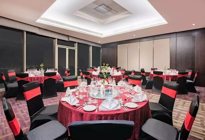 Hôtel Crowne Plaza Kochi, An Ihg