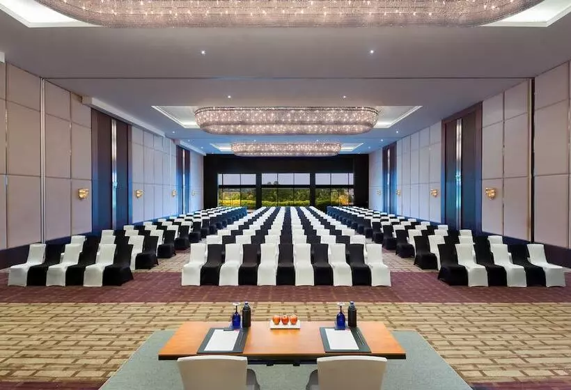 Hôtel Crowne Plaza Kochi, An Ihg