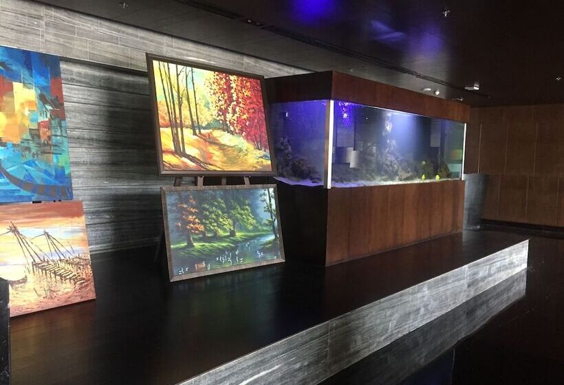 فندق Crowne Plaza Kochi, An Ihg