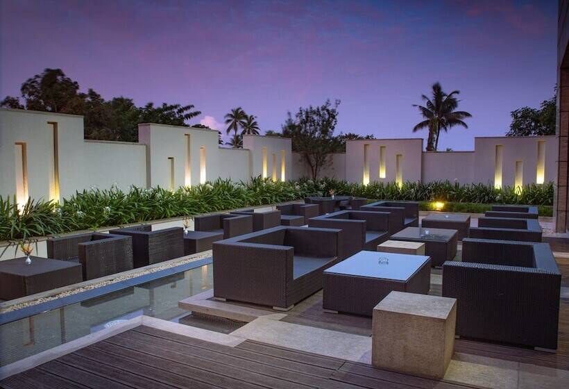 فندق Crowne Plaza Kochi, An Ihg