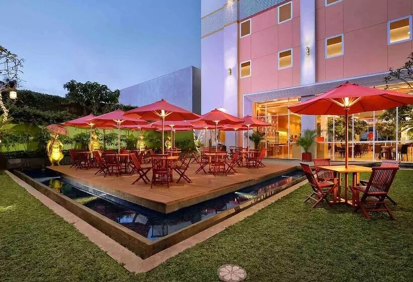ホテル Ibis Bali Kuta