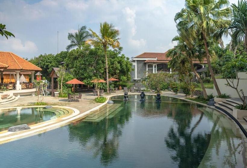 酒店 Novus Giri Resort & Spa