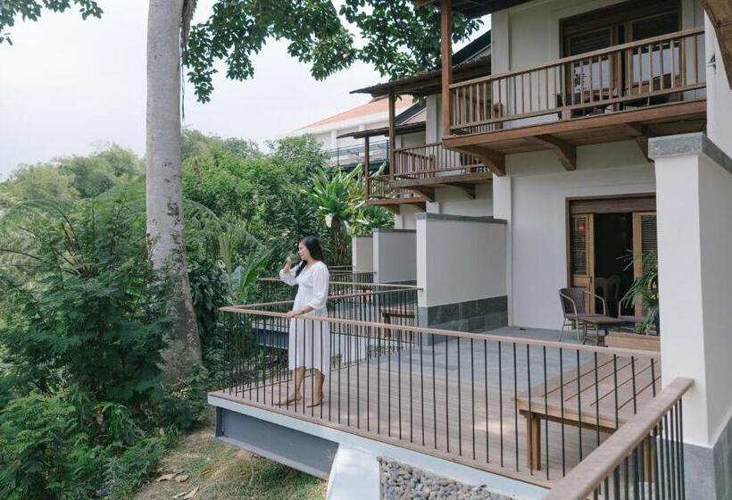 酒店 Novus Giri Resort & Spa