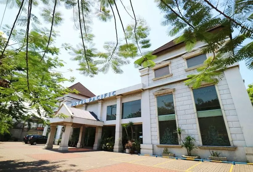 Hotel Pacific