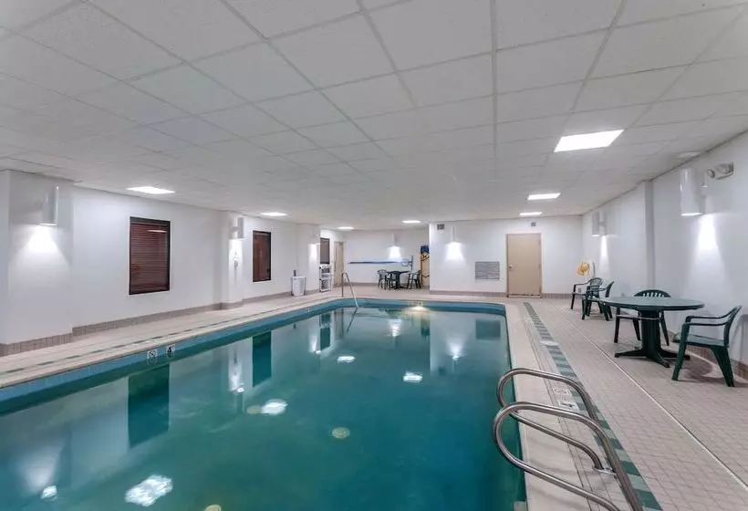 בית מלון כפרי Quality Inn & Suites Bel Air I 95 Exit 77a