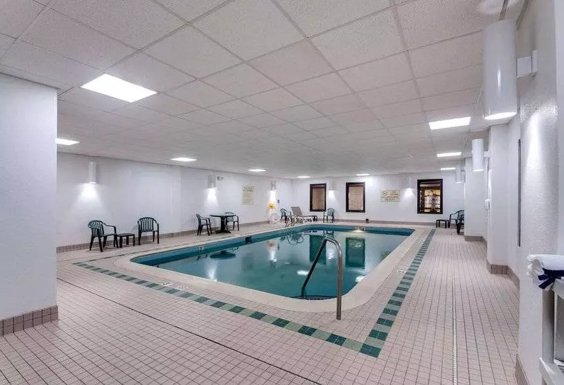 בית מלון כפרי Quality Inn & Suites Bel Air I 95 Exit 77a