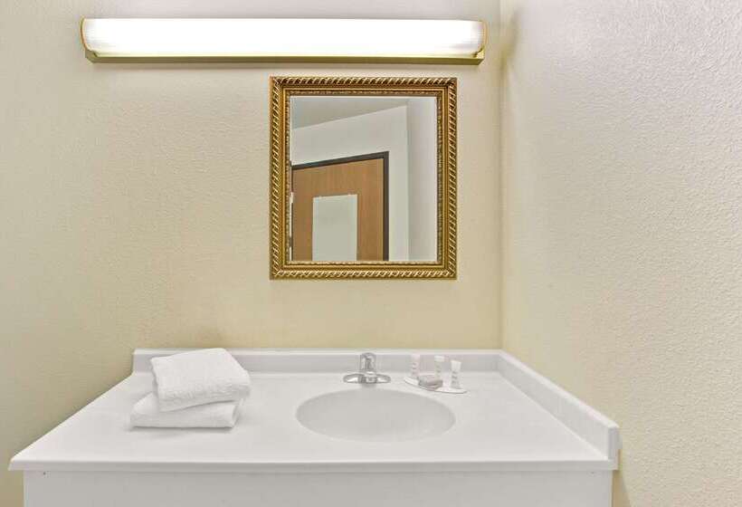 酒店 Super 8 By Wyndham Gurnee