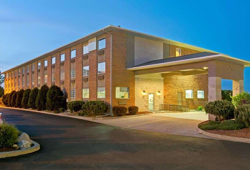 酒店 Super 8 By Wyndham Gurnee