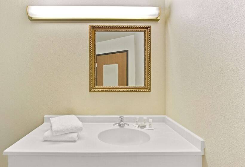 酒店 Super 8 By Wyndham Gurnee