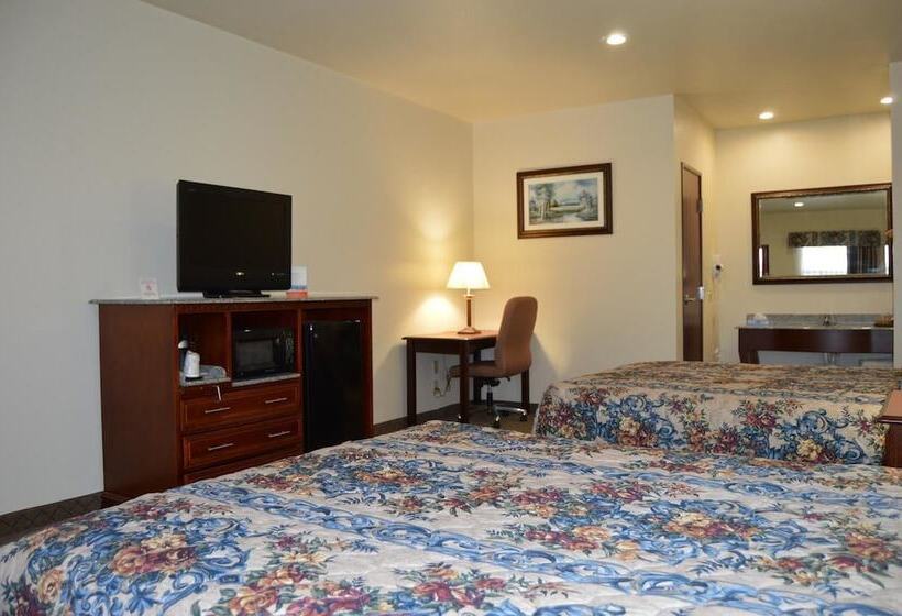 Отель Hiway Inn Express Kiowa