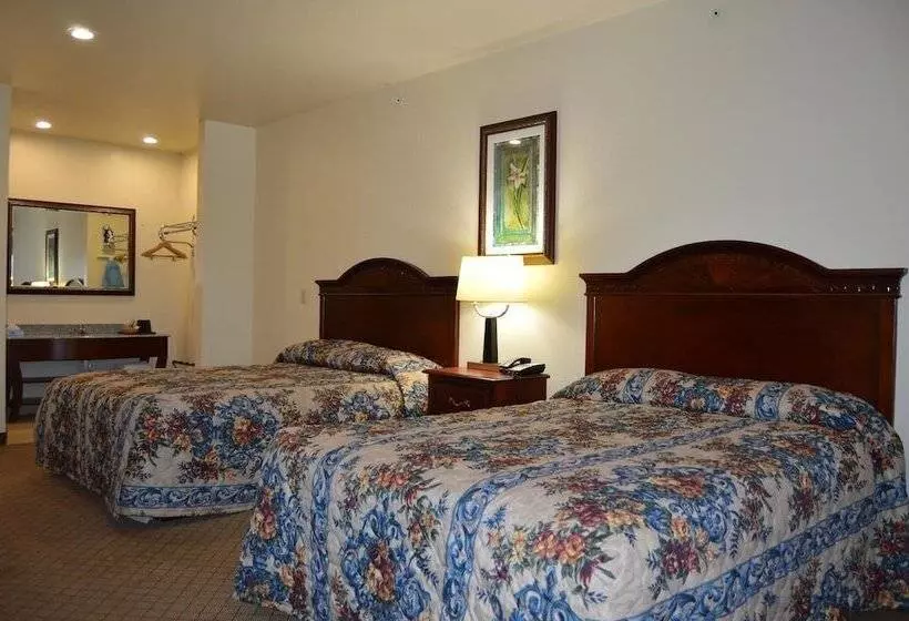 호텔 Hiway Inn Express Kiowa