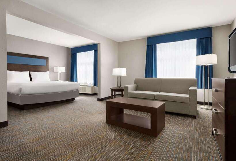 فندق Wingate By Wyndham Southport