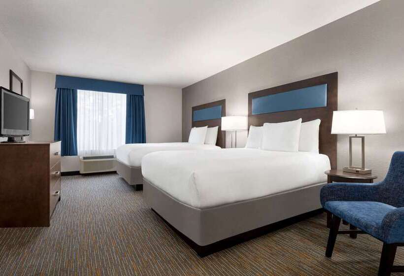 فندق Wingate By Wyndham Southport