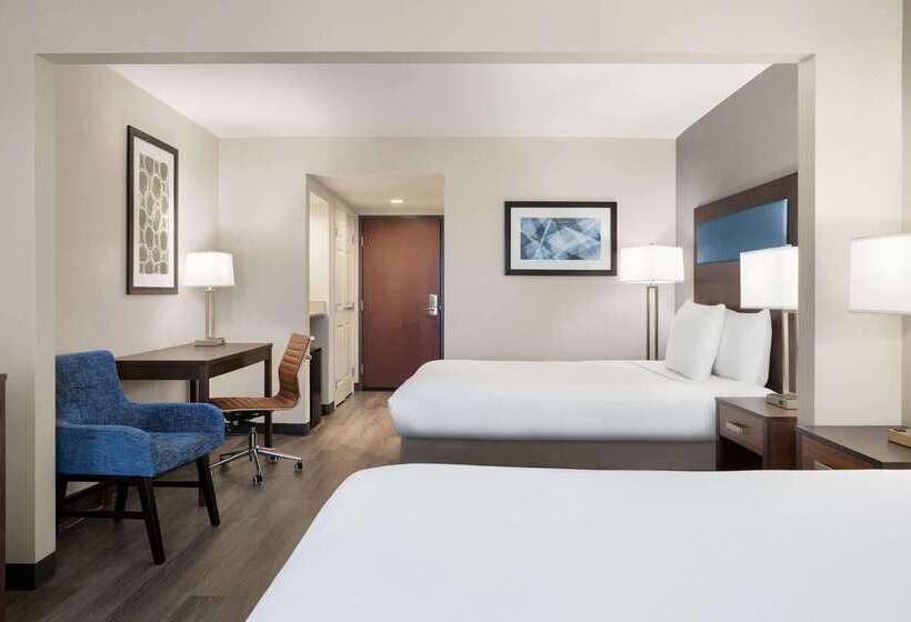 فندق Wingate By Wyndham Southport