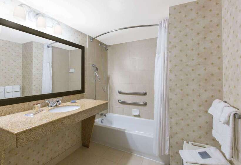 فندق Wingate By Wyndham Southport