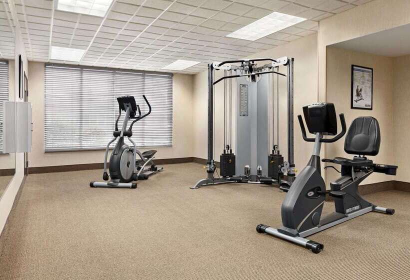 فندق Wingate By Wyndham Southport