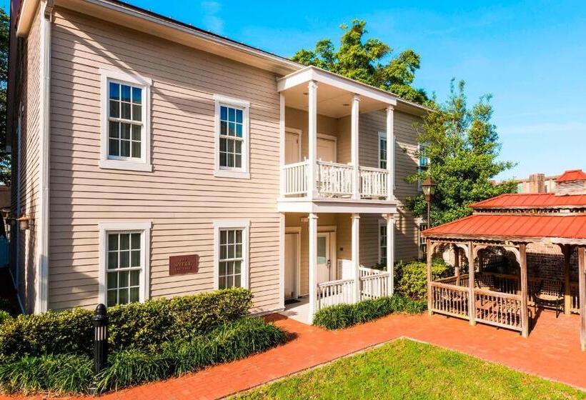 Residence Inn Savannah Downtown Historic District