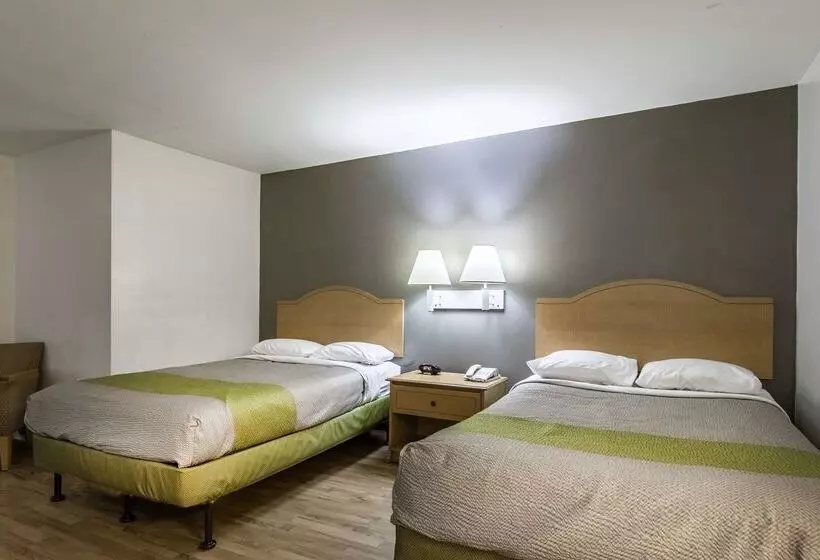 Studio 6lafayette, La Broussard