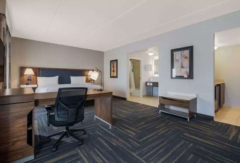 Hampton Inn & Suites Plattsburgh