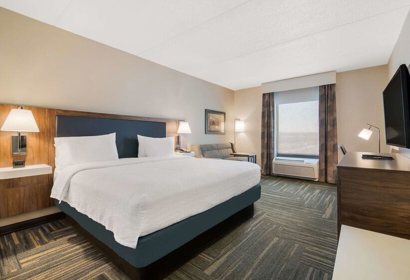 Hampton Inn & Suites Plattsburgh