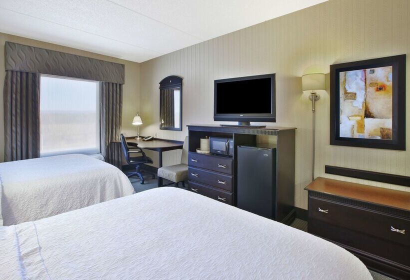 Hampton Inn & Suites Plattsburgh