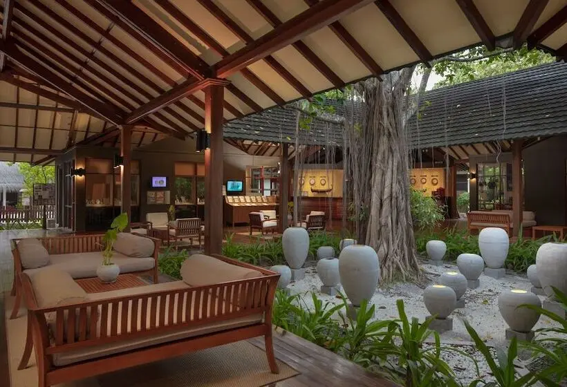 هتل Adaaran Select Meedhupparu