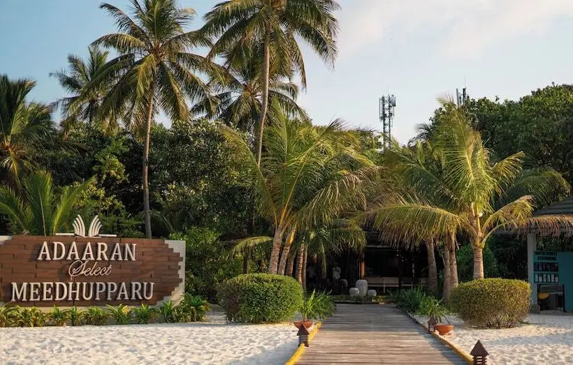 هتل Adaaran Select Meedhupparu