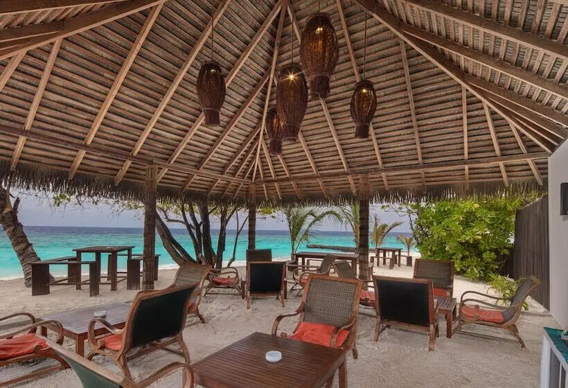 هتل Adaaran Select Meedhupparu