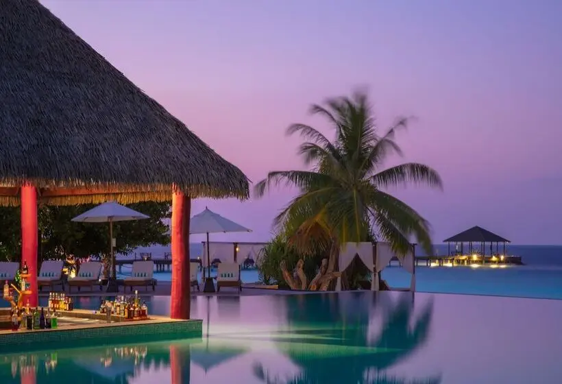 هتل Adaaran Select Meedhupparu