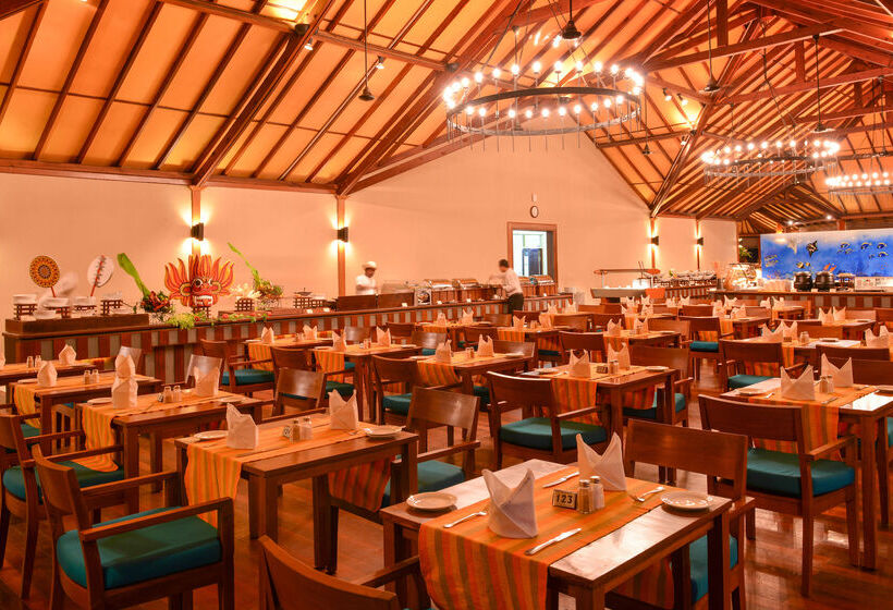 هتل Adaaran Select Meedhupparu