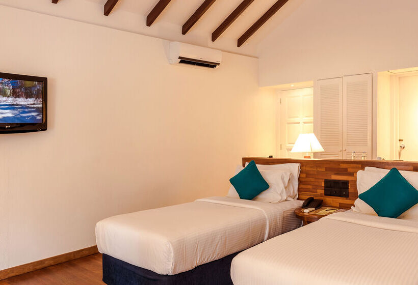 هتل Adaaran Select Meedhupparu