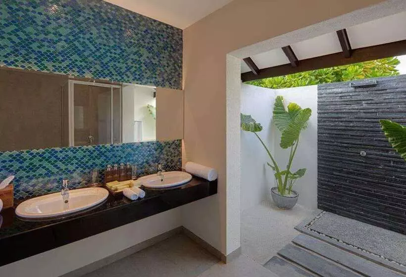 هتل Adaaran Select Meedhupparu