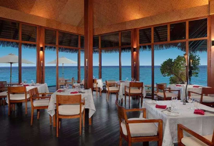 هتل Adaaran Select Meedhupparu