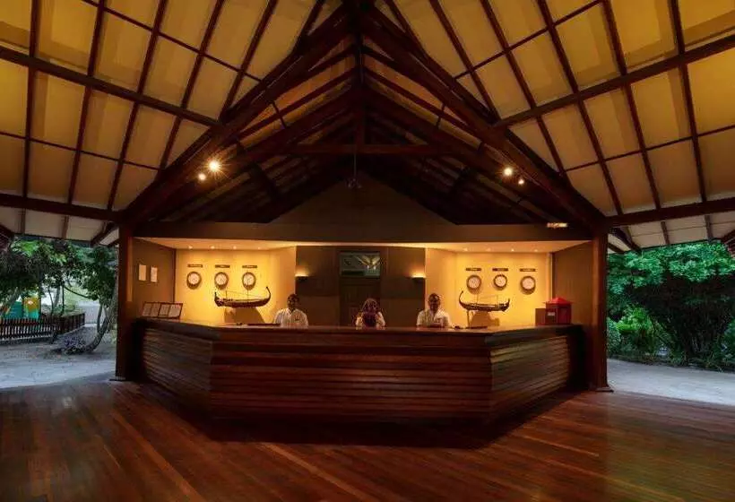 هتل Adaaran Select Meedhupparu