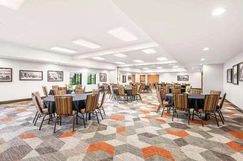 ホテル Comfort Inn & Suites Chillicothe