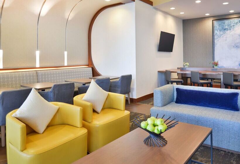 ホテル Hyatt Place Garden City