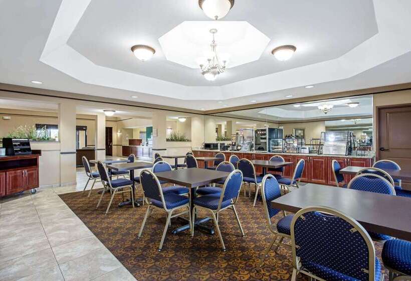 酒店 La Quinta By Wyndham Pcb Pier Park Area