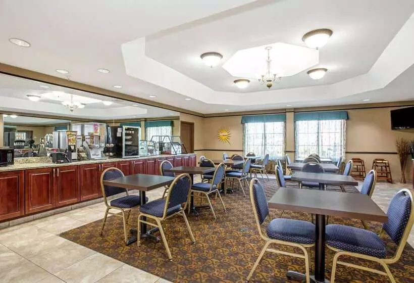 酒店 La Quinta By Wyndham Pcb Pier Park Area