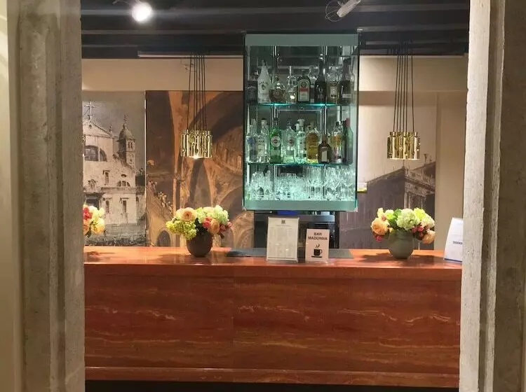 هتل Palazzetto Madonna