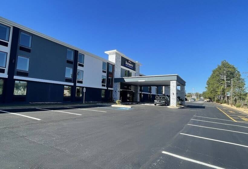 Отель Quality Inn & Suites Chattanooga East Ridge