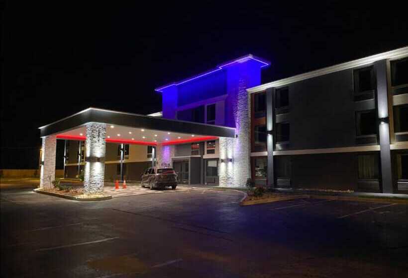 Отель Quality Inn & Suites Chattanooga East Ridge