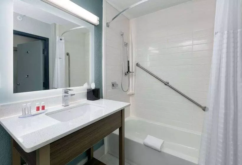 فندق Quality Inn & Suites Chattanooga East Ridge