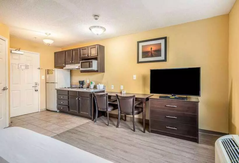 호텔 Suburban Studios Near Camp Lejeune