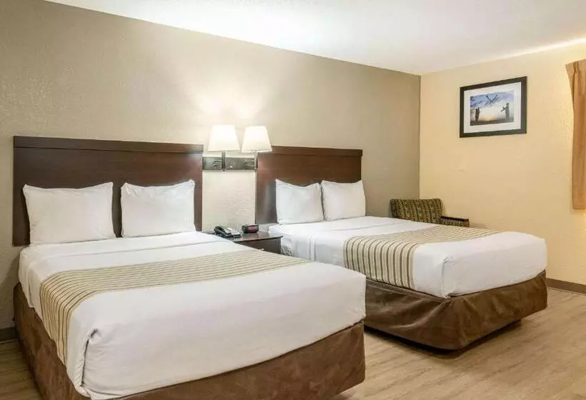 호텔 Suburban Studios Near Camp Lejeune