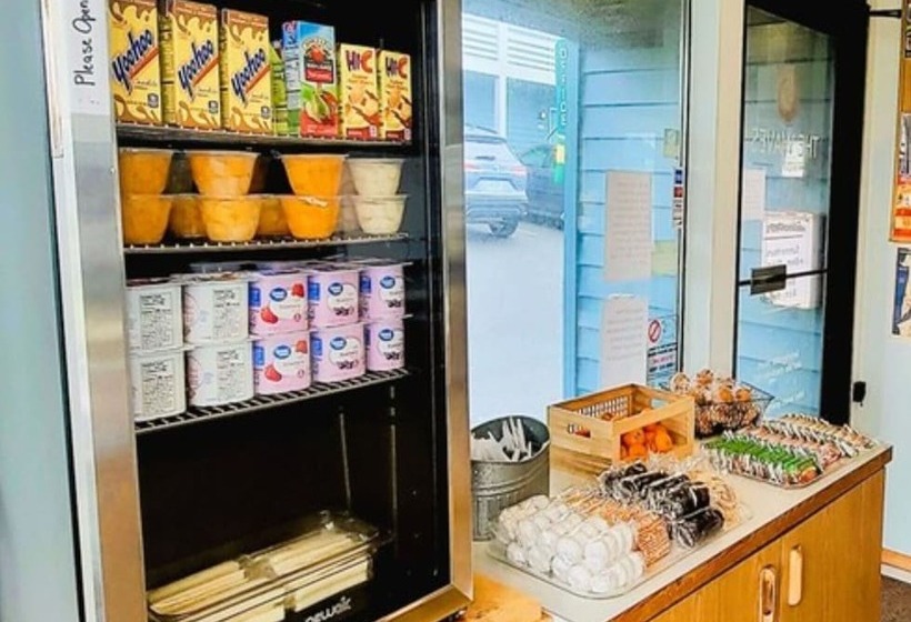 Oyo Waves Hotel Newport Or Nye Beach