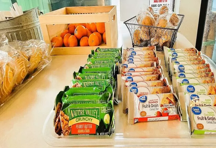 Oyo Waves Hotel Newport Or Nye Beach