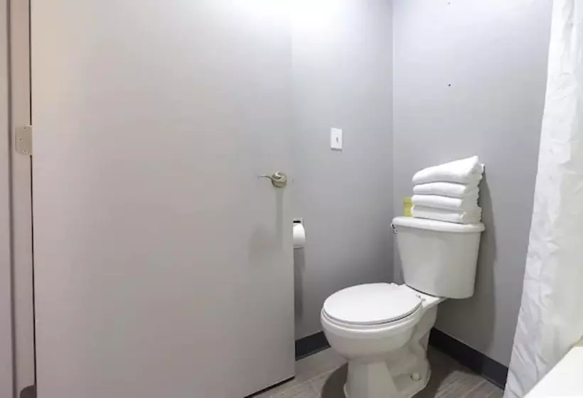 Oyo Waves Hotel Newport Or Nye Beach