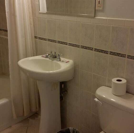 מוטל Budget Motor Inn Stony Point