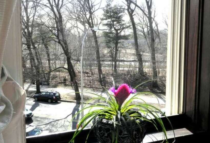 Parkside Bed & Breakfast