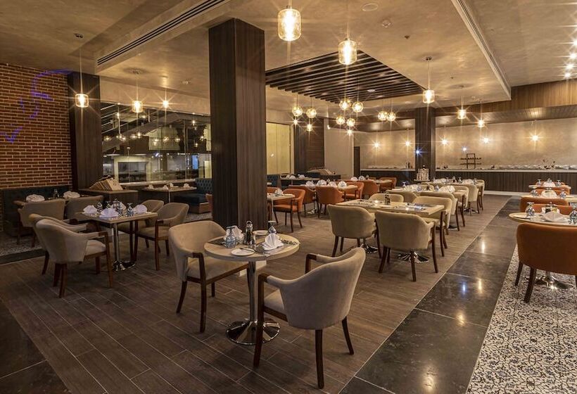 Amarina Abu Soma Resort & Aquapark